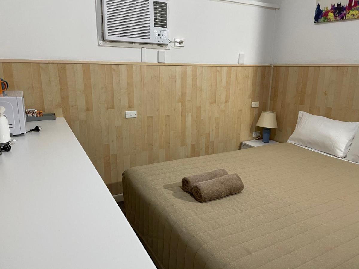 Countryman Motor Inn カウラ エクステリア 写真